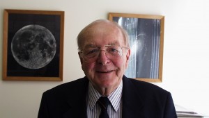 Author Stuart Ross Taylor